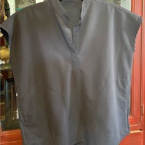 Figs scrub top Raphael oversized Graphite Small